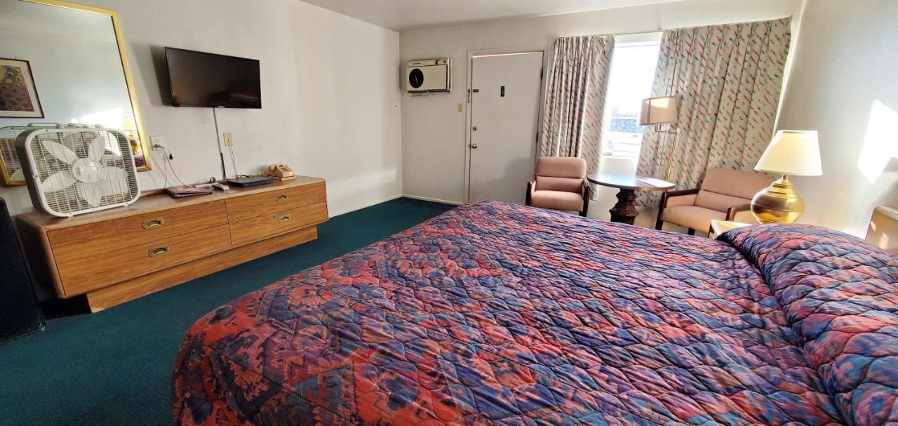 Budget Inn Motel Галъп Екстериор снимка