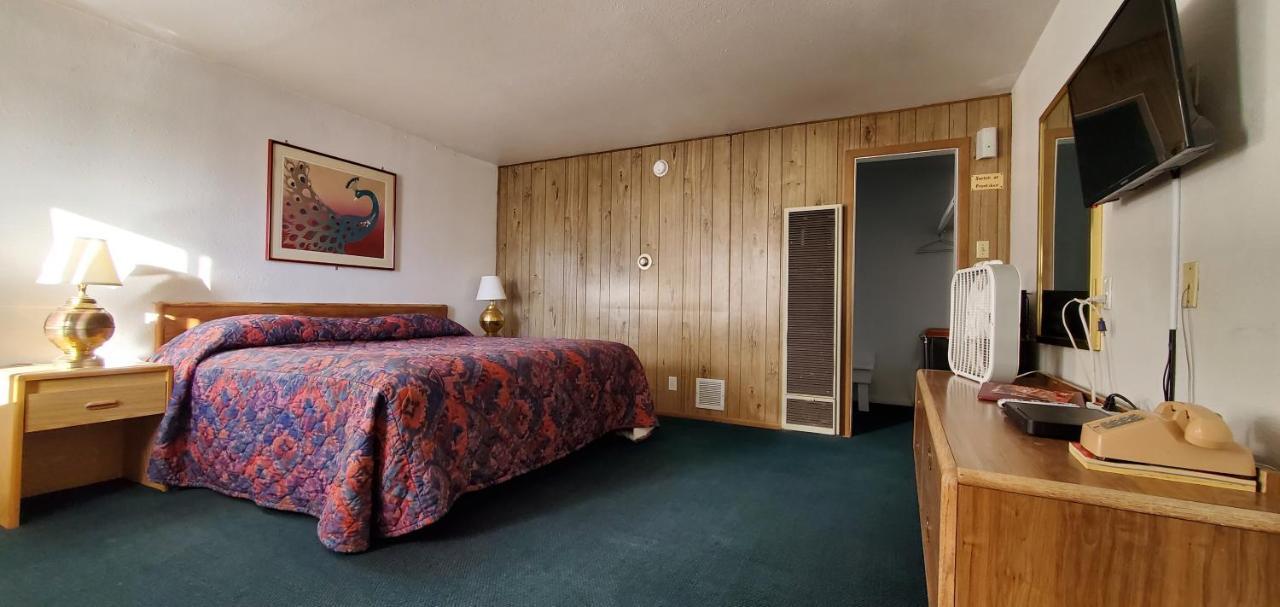 Budget Inn Motel Галъп Екстериор снимка