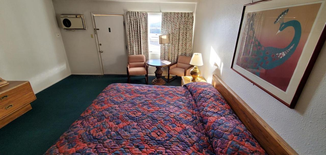 Budget Inn Motel Галъп Екстериор снимка