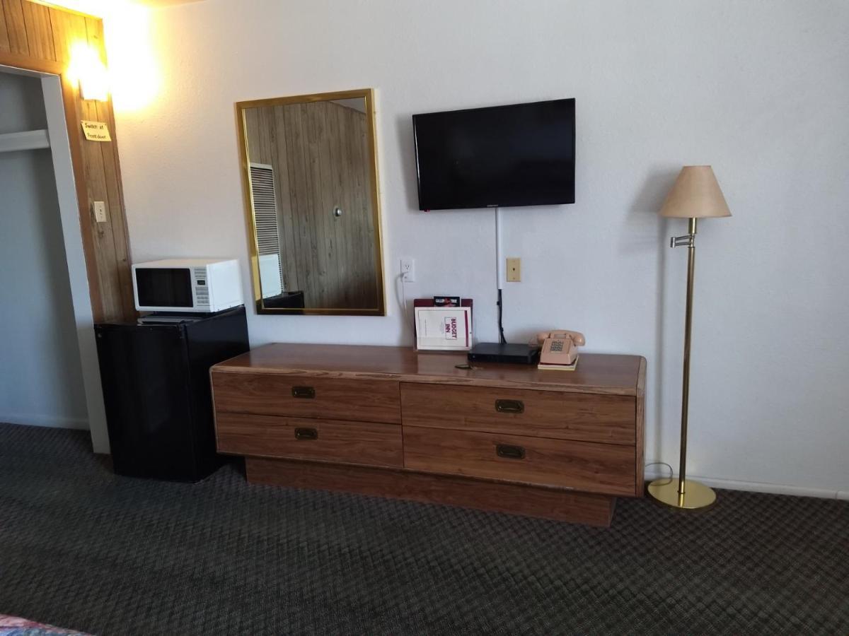 Budget Inn Motel Галъп Екстериор снимка