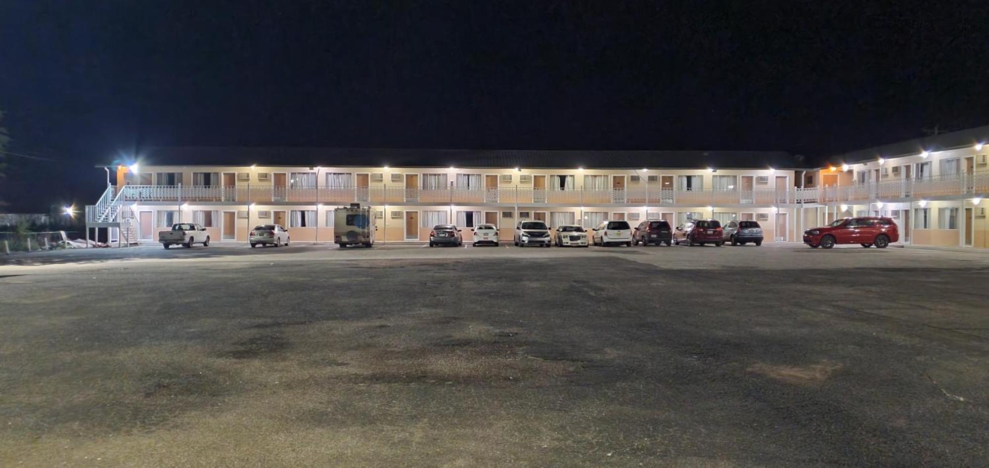 Budget Inn Motel Галъп Екстериор снимка