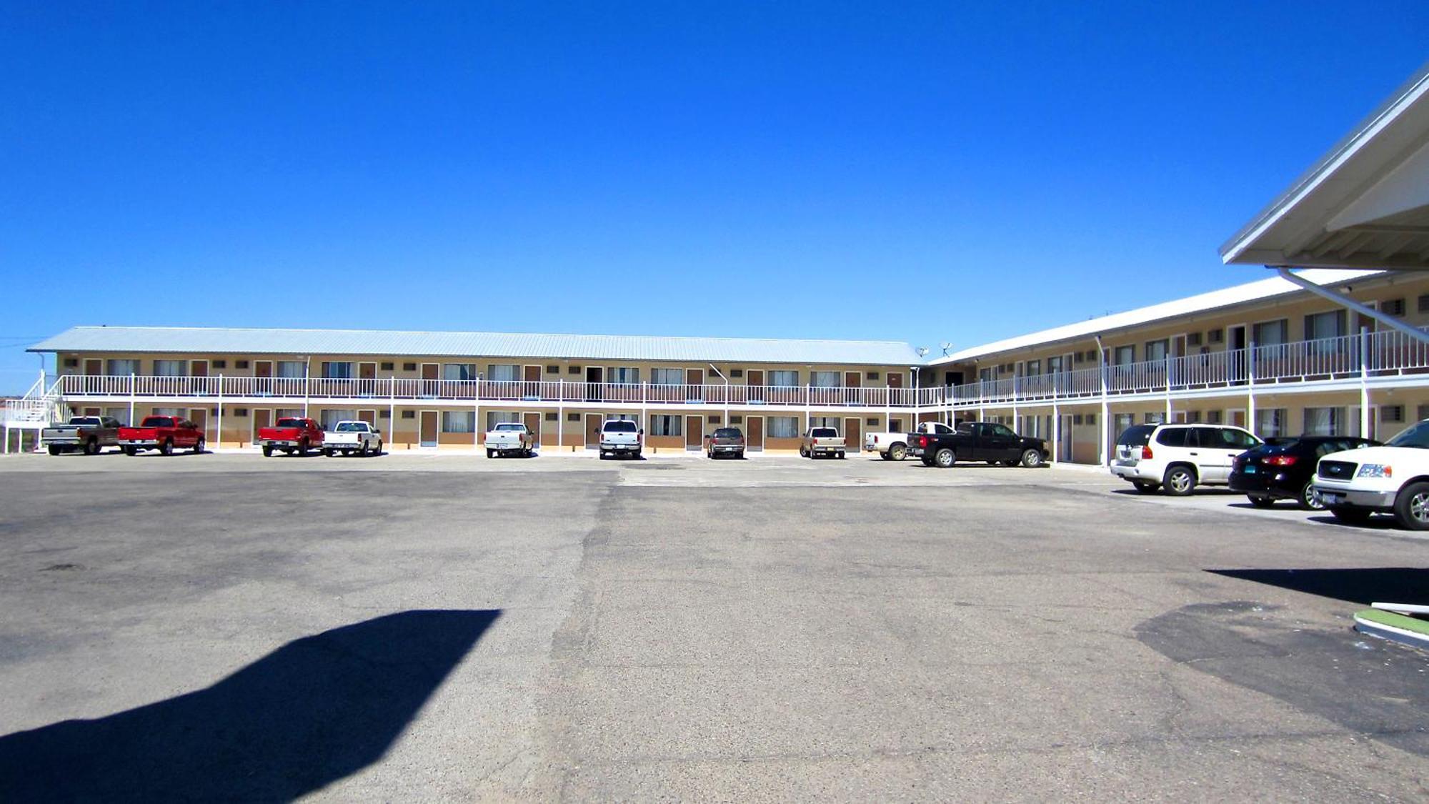 Budget Inn Motel Галъп Екстериор снимка